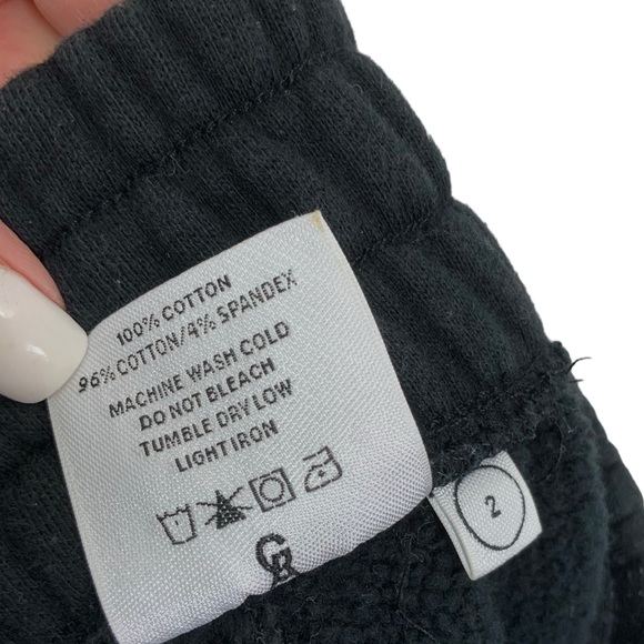 GOOD AMERICAN Shorts Raw Edge Hem Black Sweatshorts Pockets Comfy Size M D24 - Picture 5 of 6